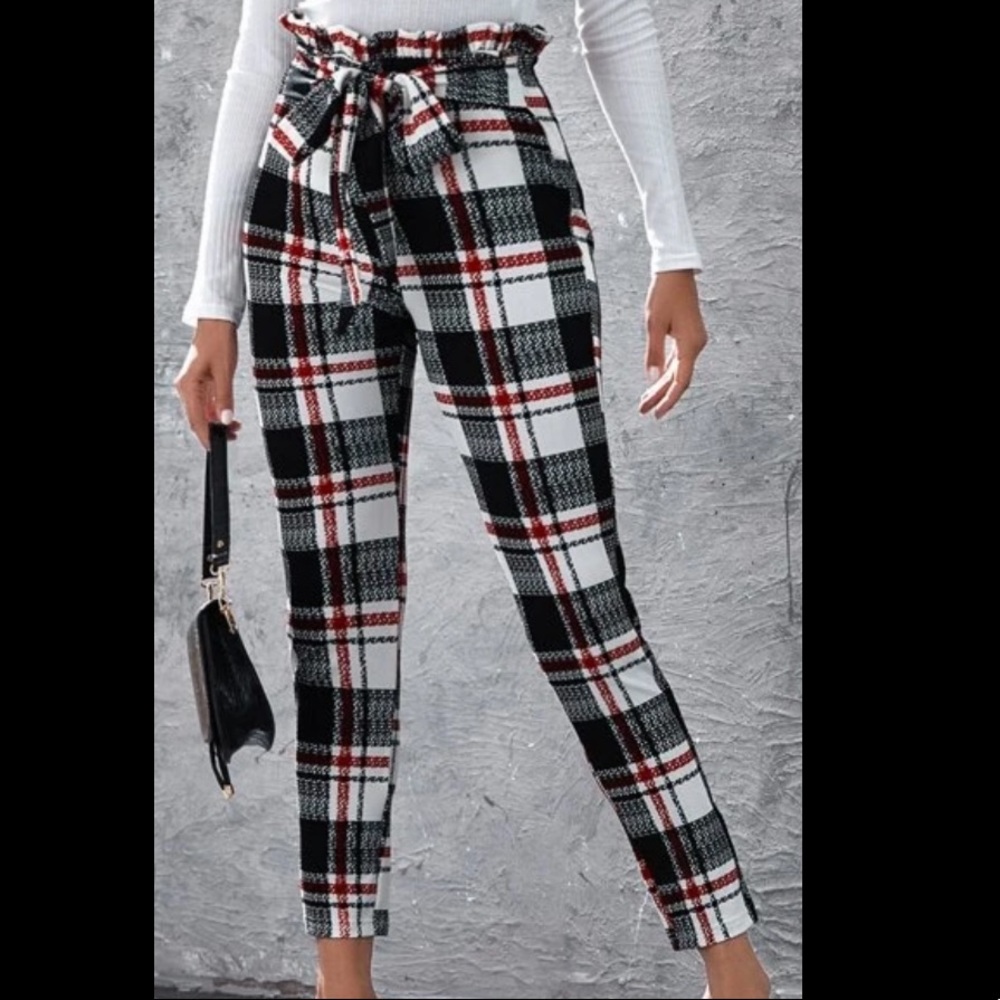 High waisted plaid pants!